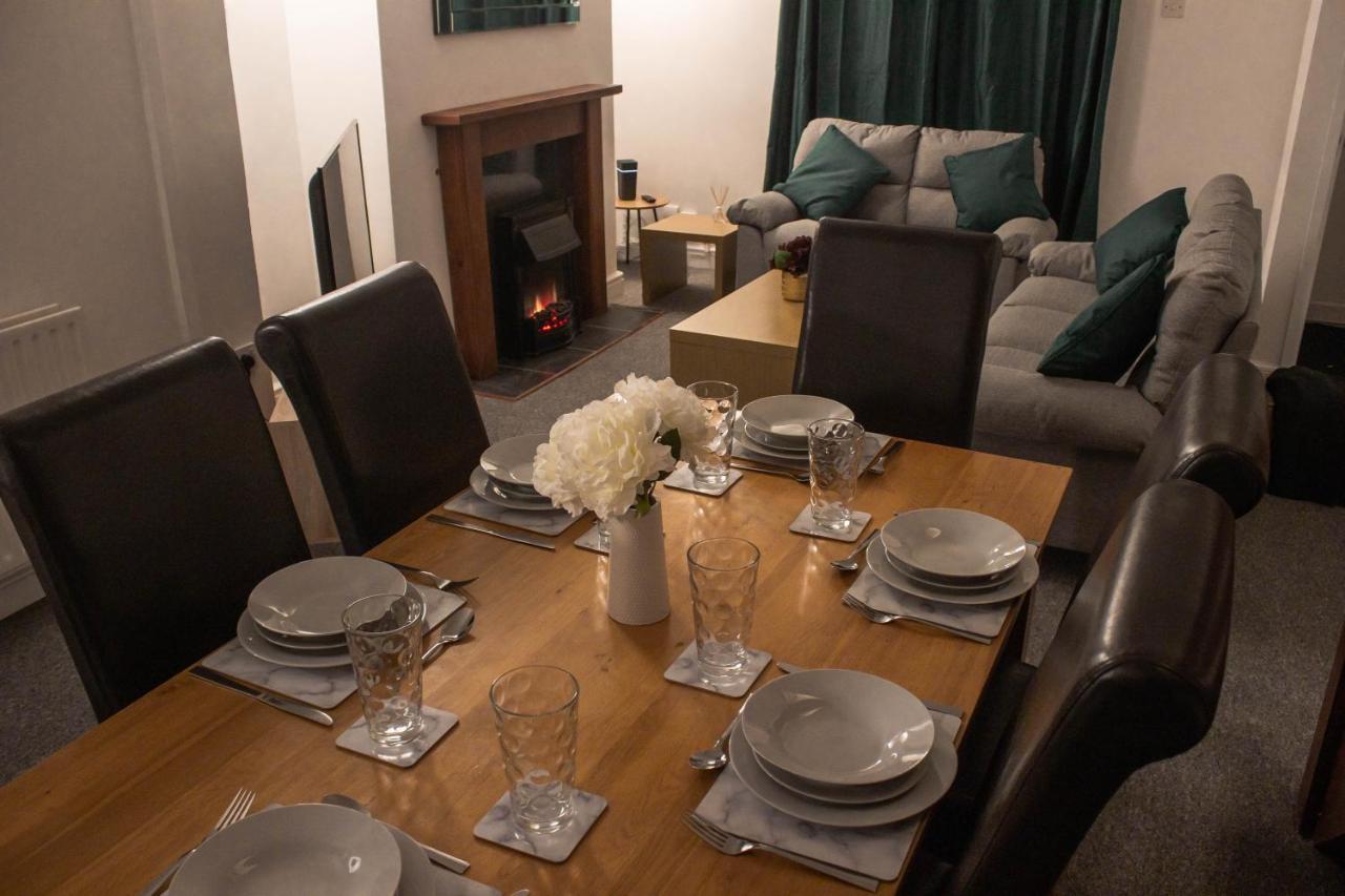 Business Friendly 3Br Home - King Size Beds & Centrally Located Swansea Zewnętrze zdjęcie